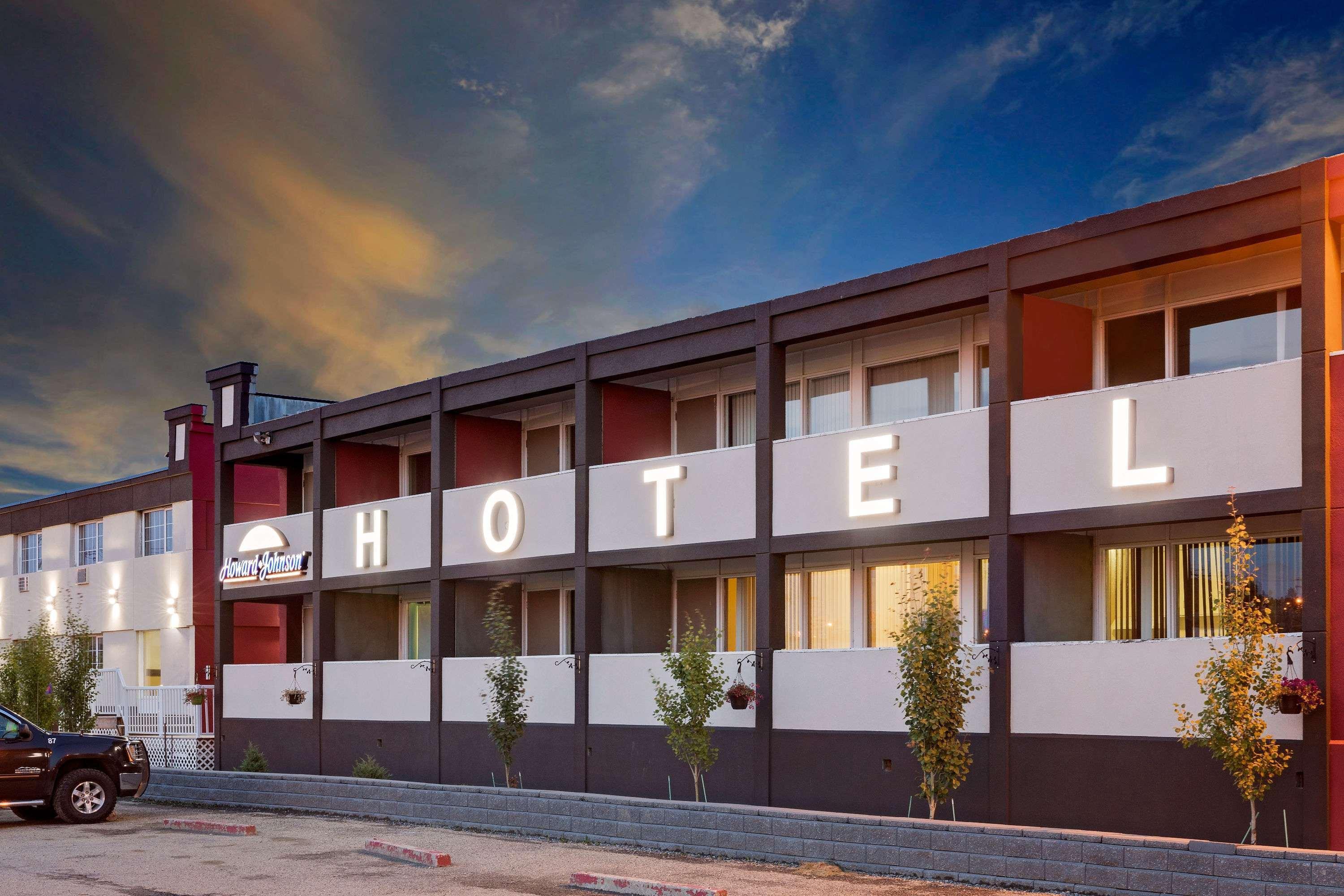 Baymont By Wyndham Edson Hotel Екстериор снимка