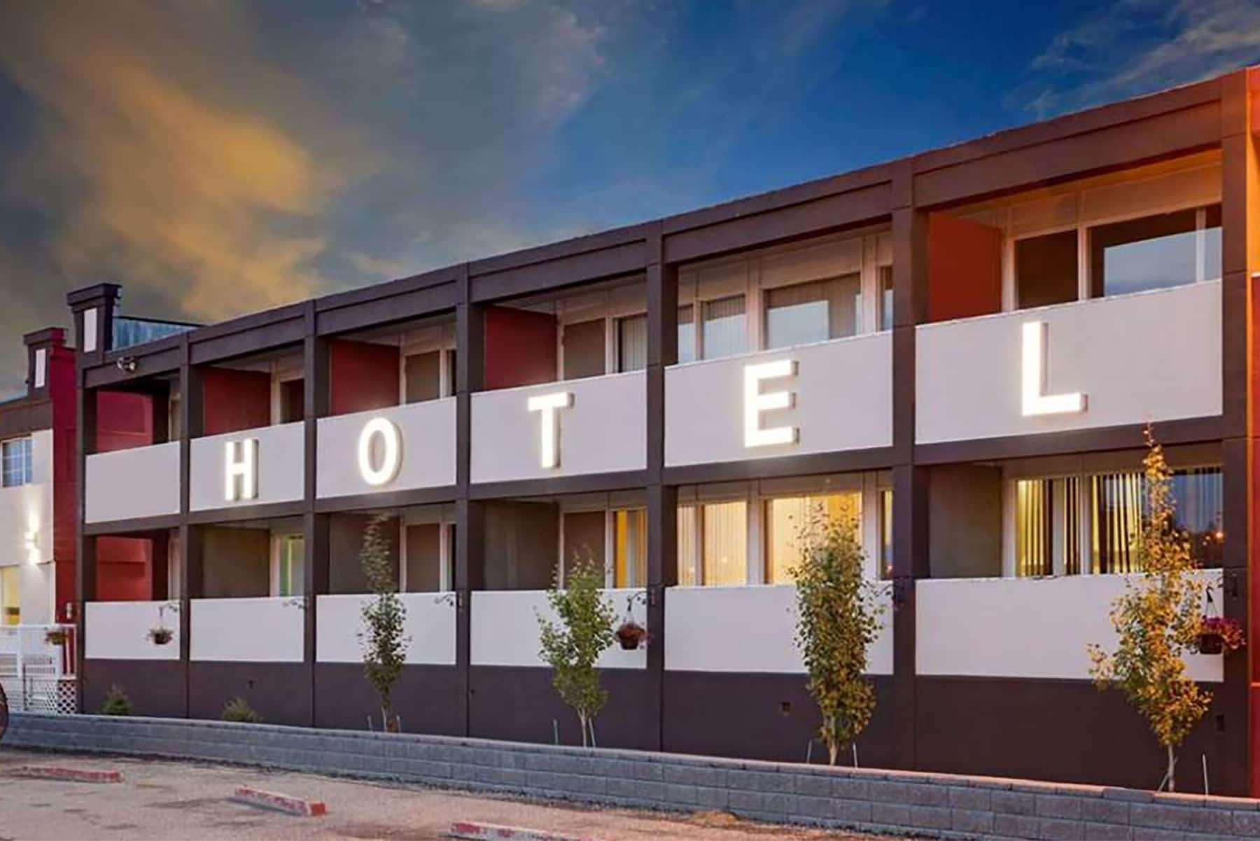 Baymont By Wyndham Edson Hotel Екстериор снимка