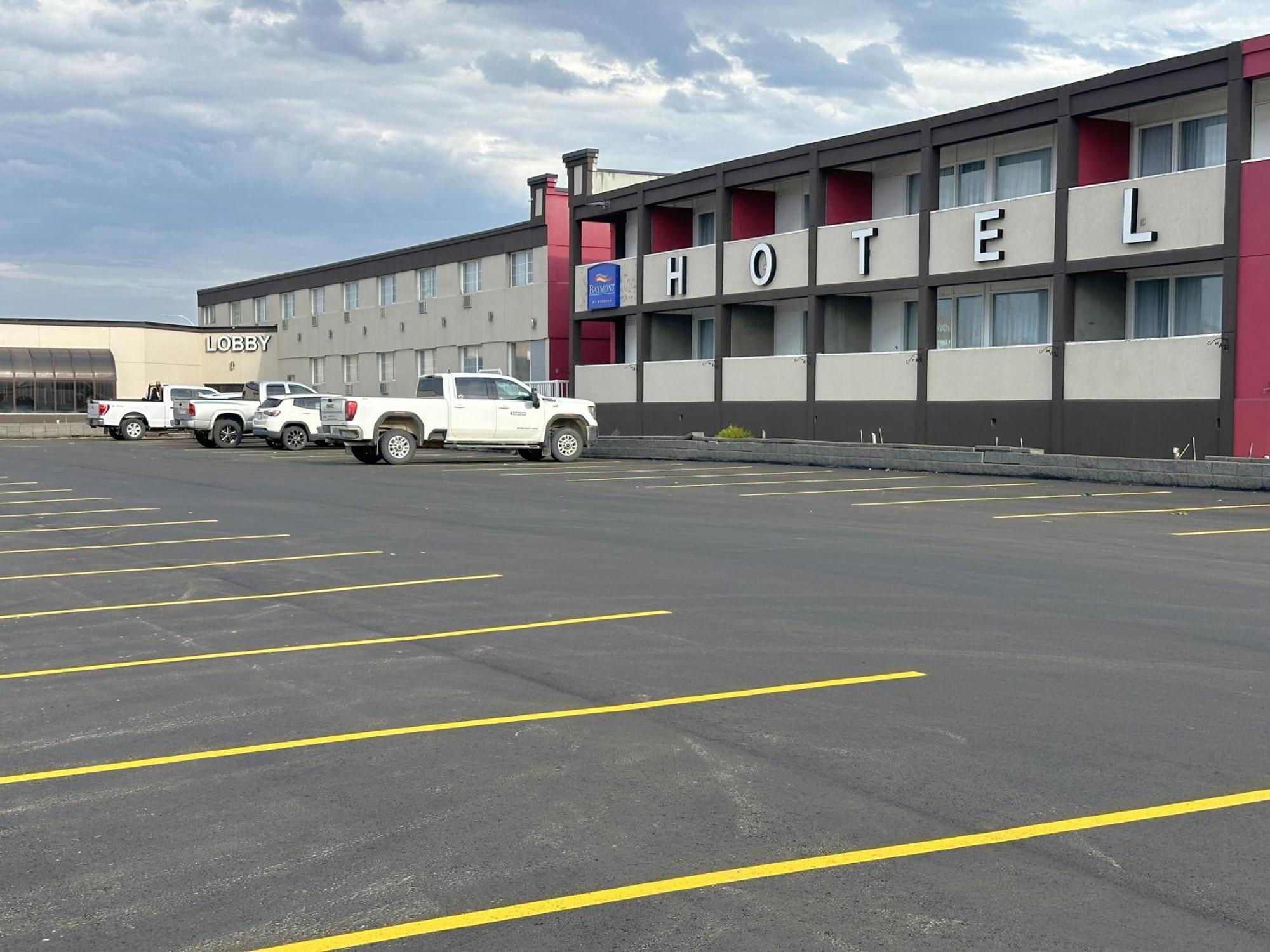 Baymont By Wyndham Edson Hotel Екстериор снимка